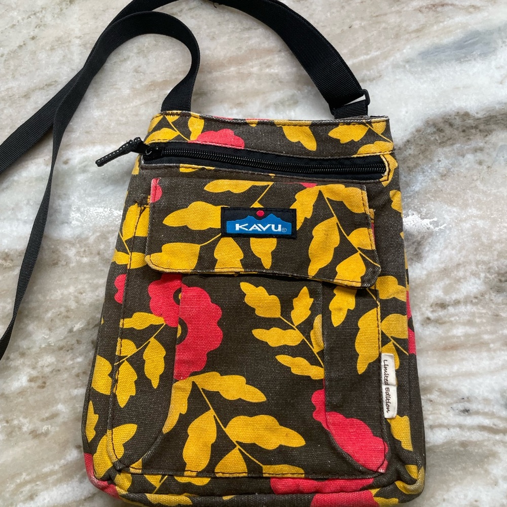 Kavu Crossbody Handbag